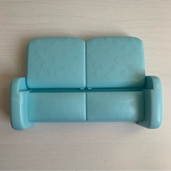 Barbie Doll Talking Townhouse Replacement Blue Fold Out Sofa Couch - Picture 2 of 7